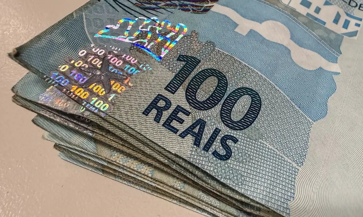 Brasileiros têm mais de R$ 5,1 bilhões esquecidos em bancos