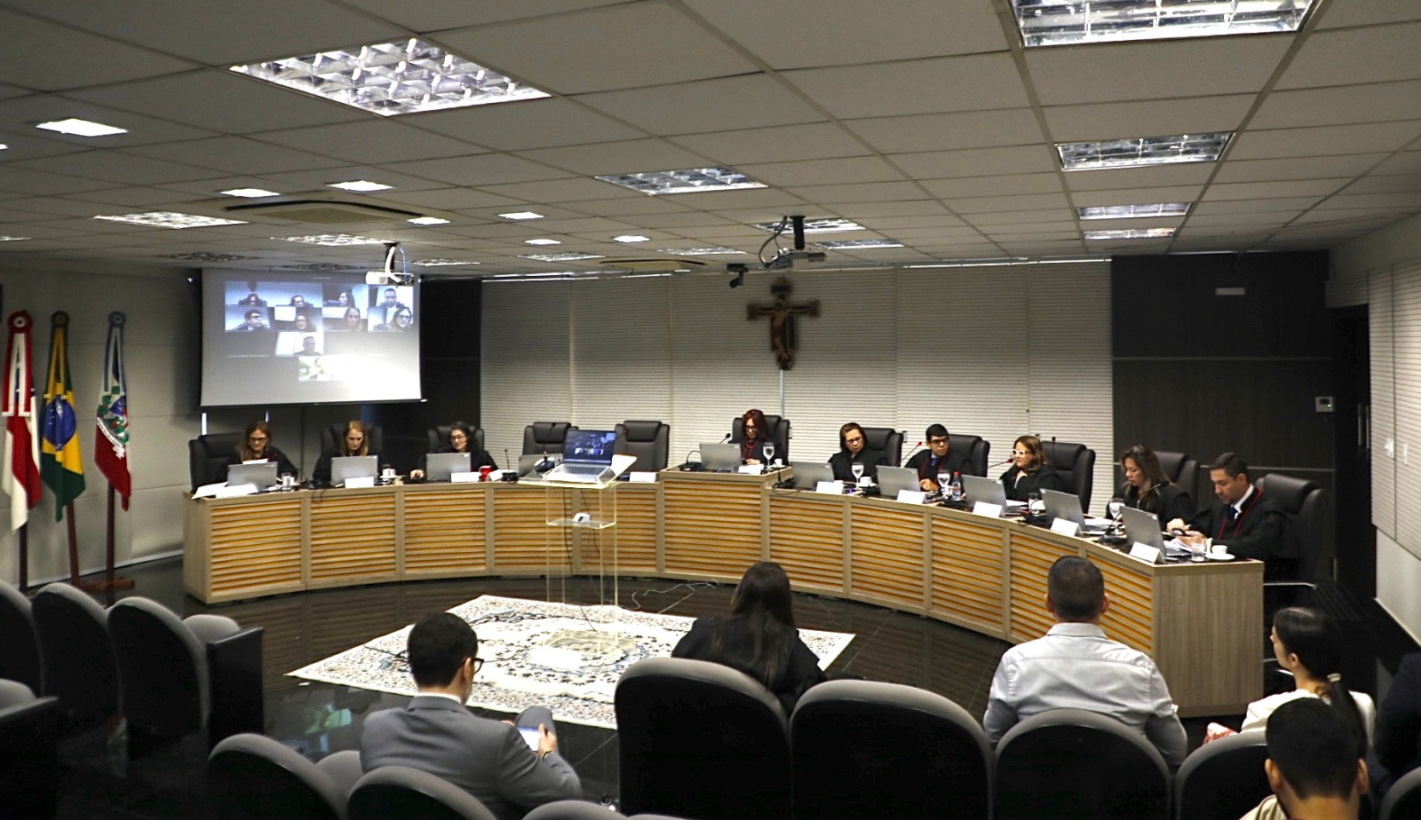 TRE-AM reafirma critérios para diferenciar pesquisa eleitoral de levantamento informal