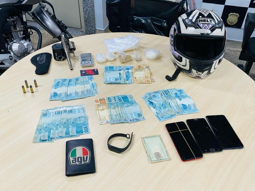 Dupla é presa após roubar R$ 13 mil de loja de cosméticos no Vieiralves