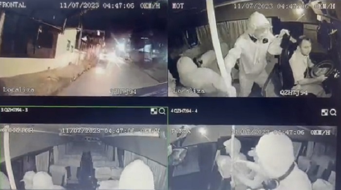 Vídeo: Bandidos ‘tocam terror’ em assaltos nas rotas do Distrito em Manaus