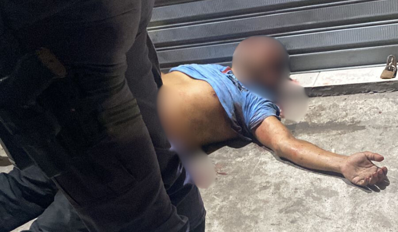 Vídeos: Suspeito de assaltar mercadinho é baleado durante fuga no bairro Flores