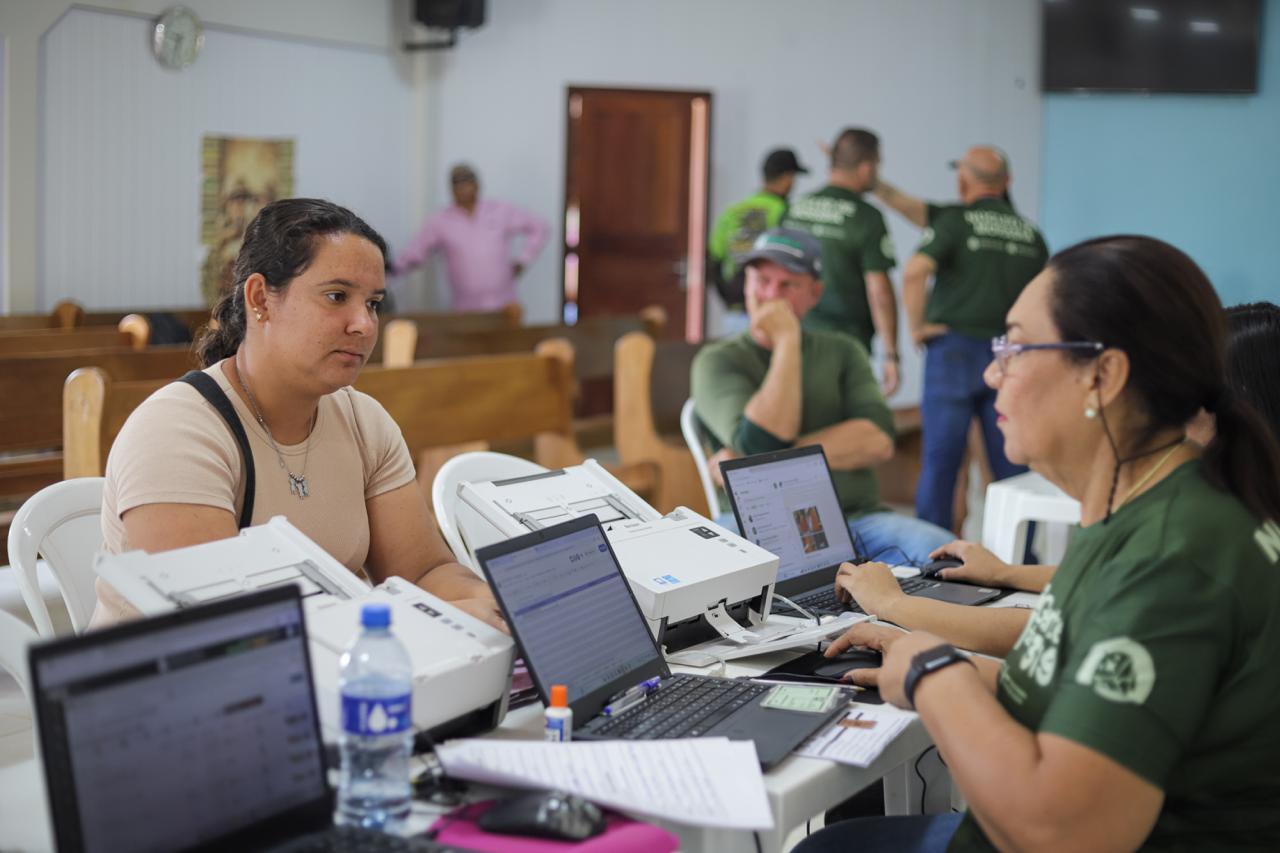 Defensoria realiza atendimentos para regularização fundiária no Distrito de Realidade, na BR-319