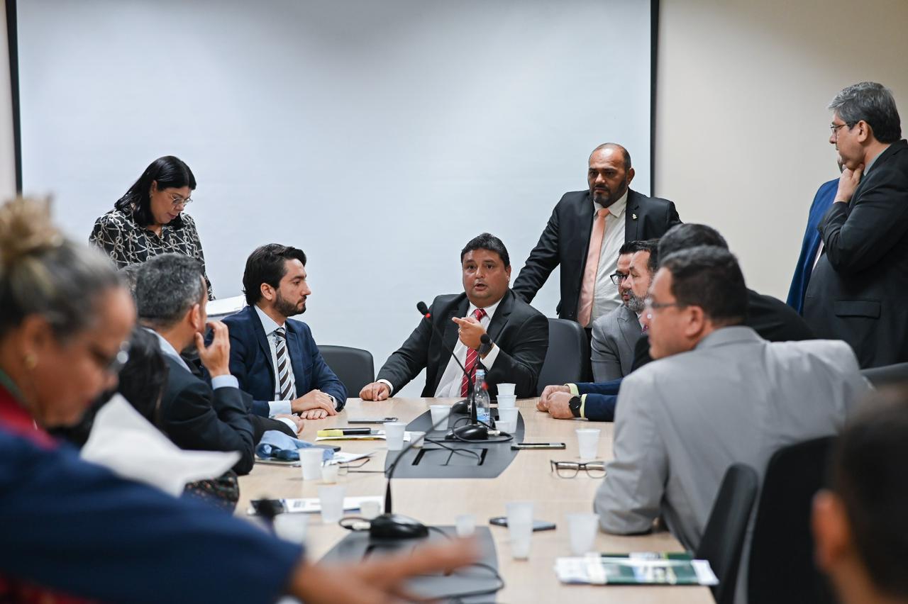 CPI da Águas de Manaus define datas para relatório final e assinatura de Termo de Ajuste de Gestão