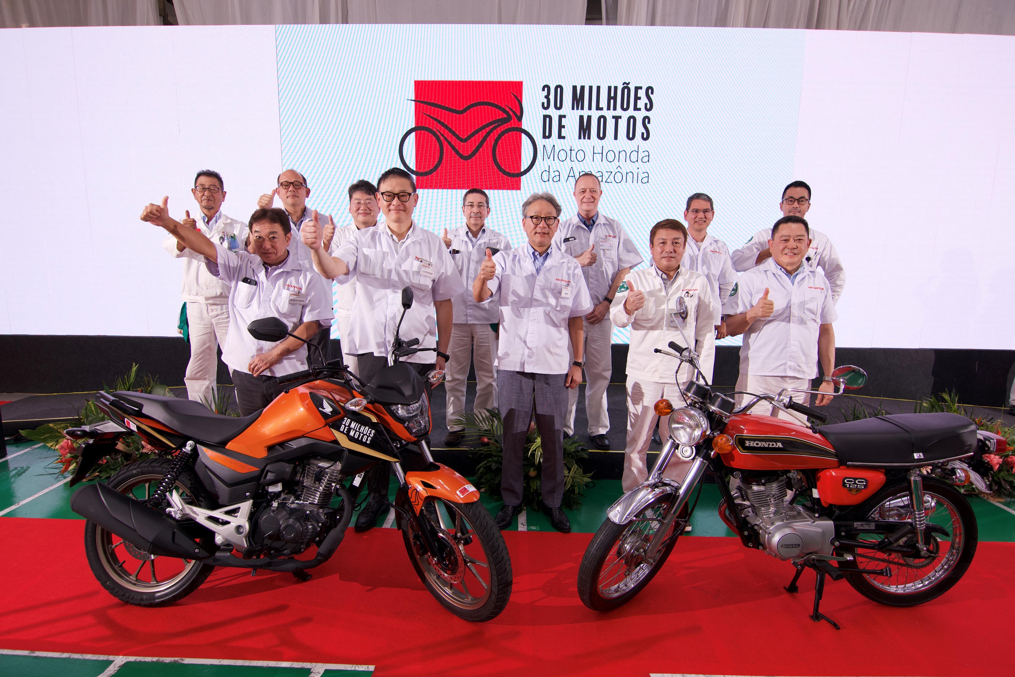 Moto Honda celebra o marco de 30 milhões de motocicletas produzidas no Brasil