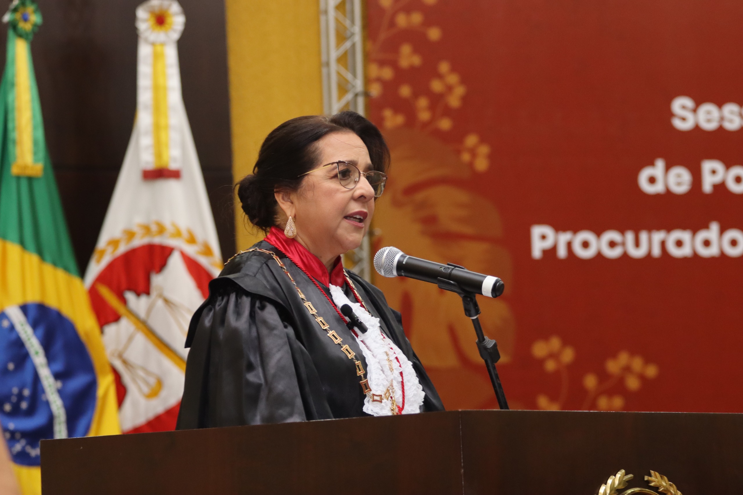 Leda Mara assume terceiro mandato à frente do MPAM nesta quinta