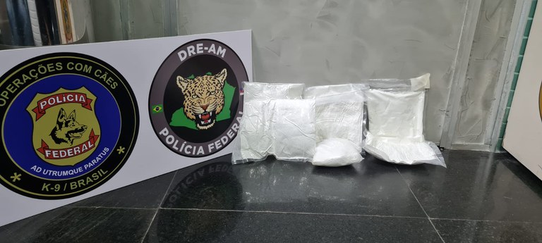 Duas mulheres são presas por tráfico de drogas no aeroporto de Manaus