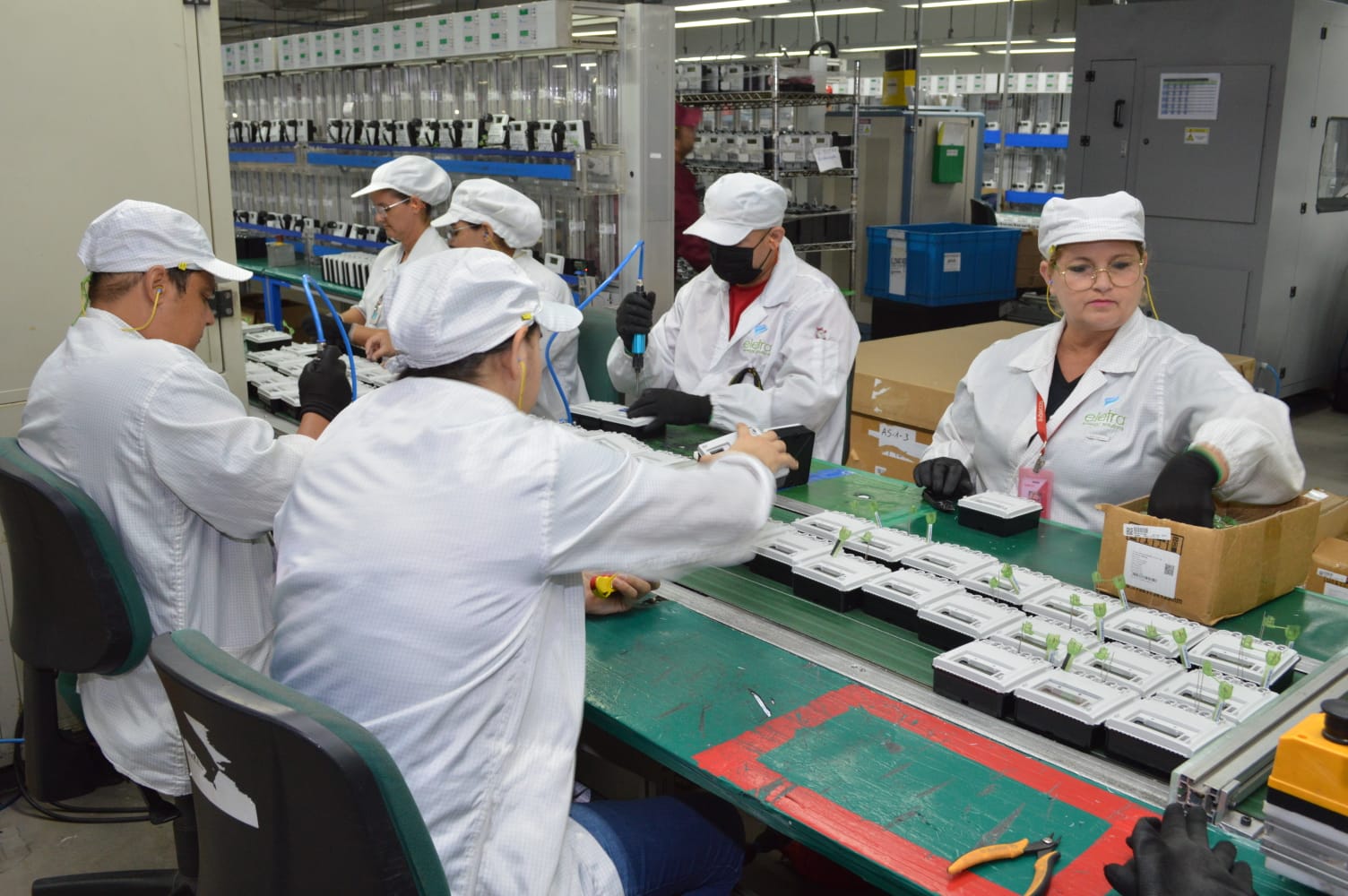 Manaus terá primeira fábrica de inversores de energia solar do Brasil