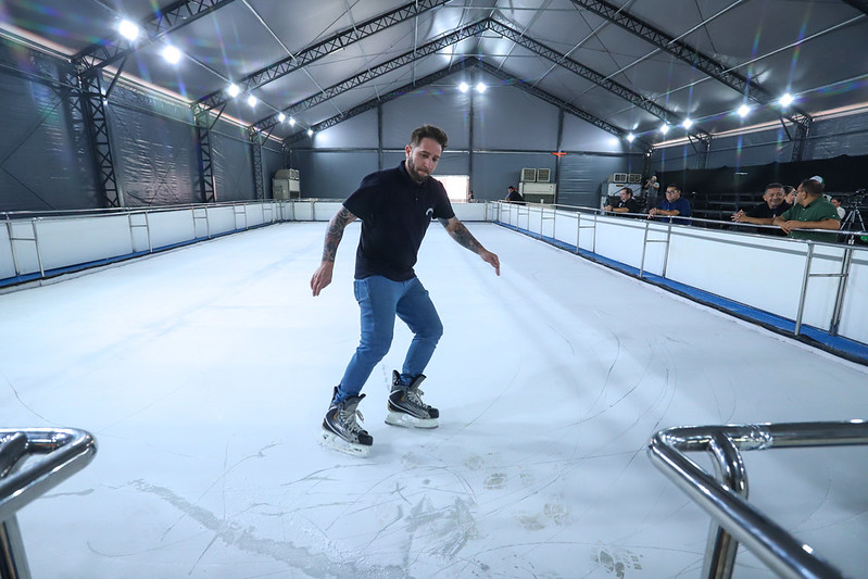 Pista de patinação no gelo será inaugurada neste sábado na Ponta Negra