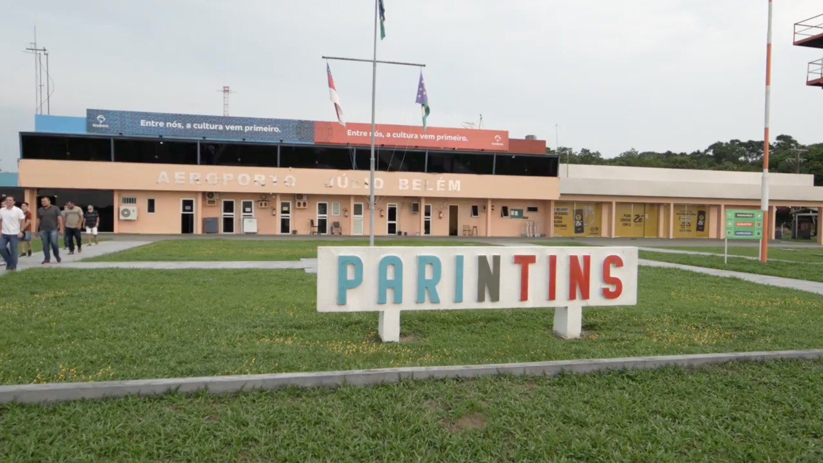 Mais de 20 mil pessoas devem passar pelo Aeroporto de Parintins durante o Festival