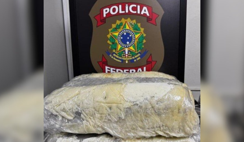 Manauara é presa com 33 kg de skunk no aeroporto de Recife
