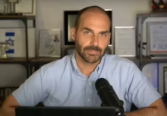 Eduardo Bolsonaro tenta bloquear comitiva de senadores nos EUA