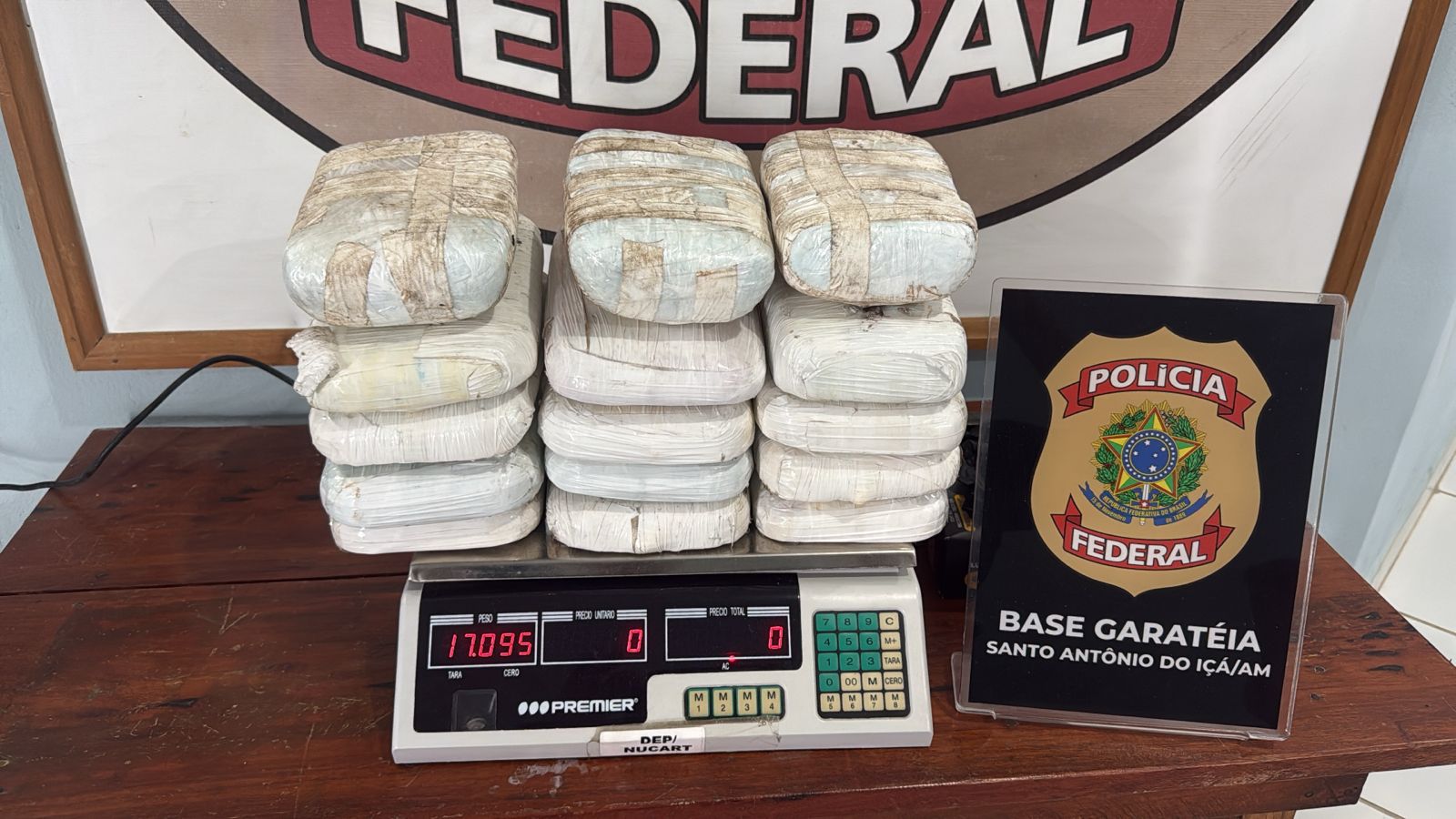 PF faz apreensão de 15 tabletes de drogas no Amazonas