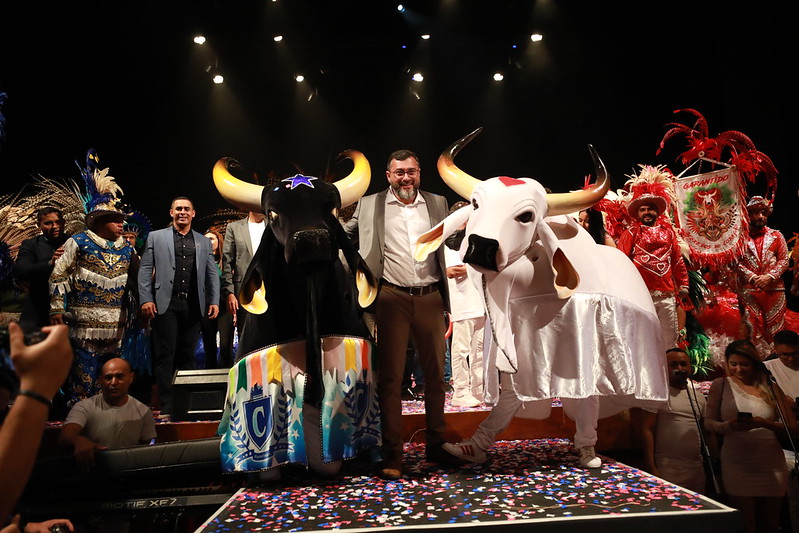 Cerca de 120 mil visitantes são esperados no Festival de Parintins