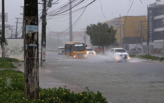 Prefeitura de Manaus registra cinco ocorrências durante chuva nesta quinta-feira