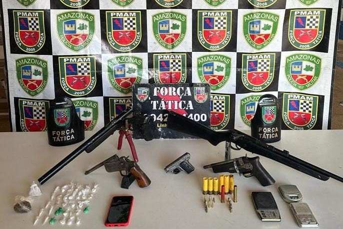Força Tática apreende cinco armas, munições e drogas no Careiro Castanho