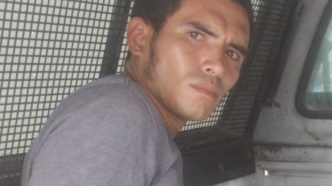 Polícia divulga imagem de homem procurado por roubos a casas e mercados em Manaus