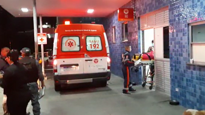 Vídeo: Flamenguista chega bêbado em casa e leva facada da esposa no Santa Etelvina