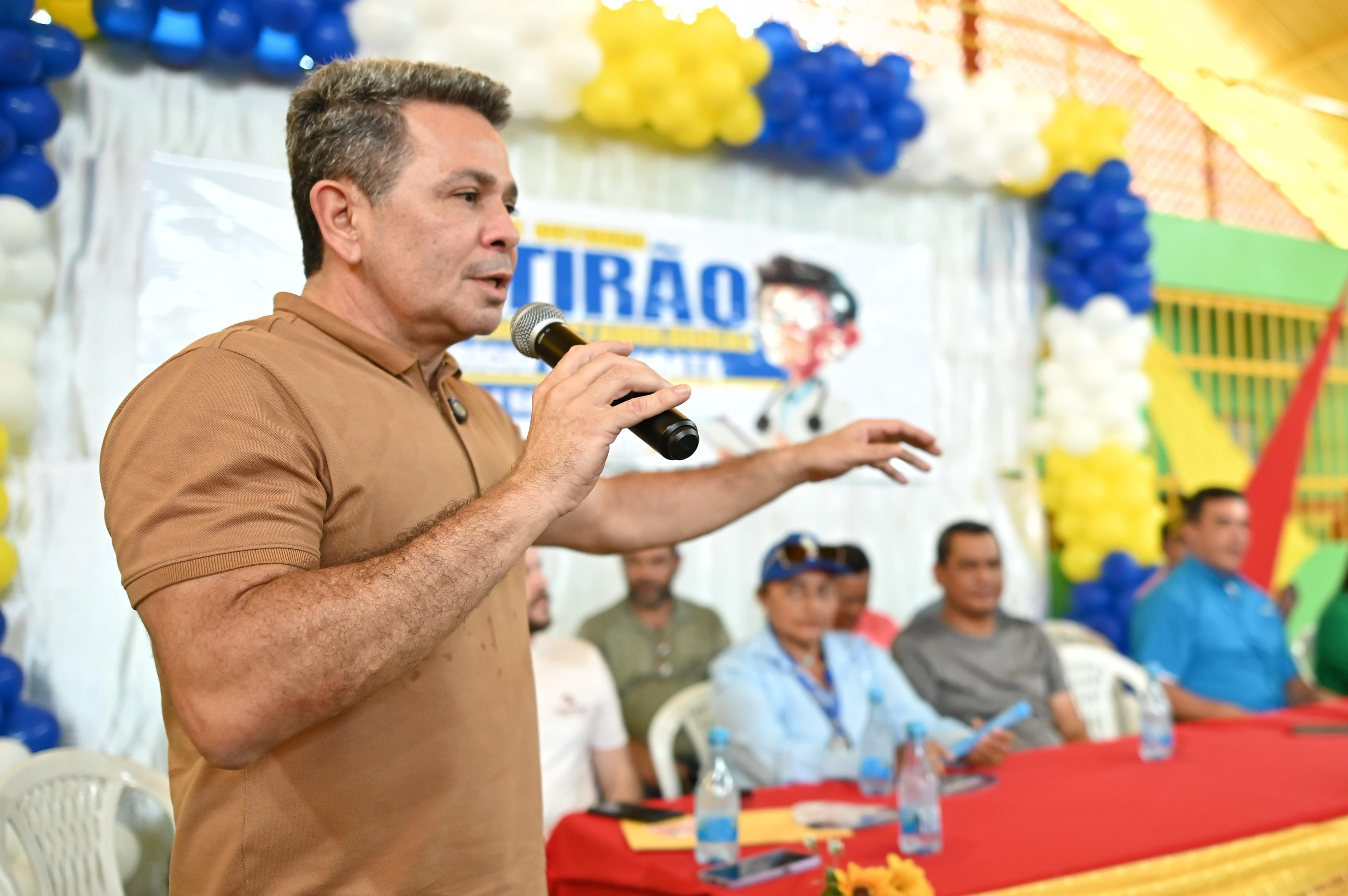 Vice-governador acompanha ações de saúde e educação em Alvarães