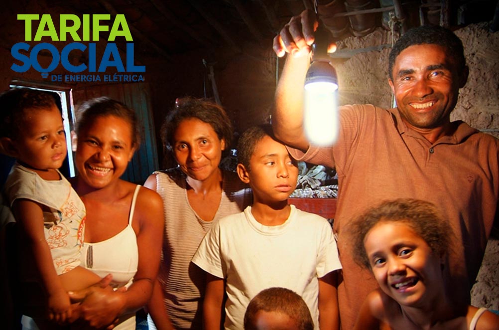 Mais de 249 mil famílias em Manaus já têm conta de luz zerada com a Tarifa Social