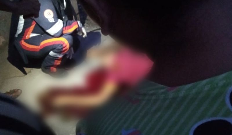 Vídeo: homem morre após ser empurrado de laje em Manaus