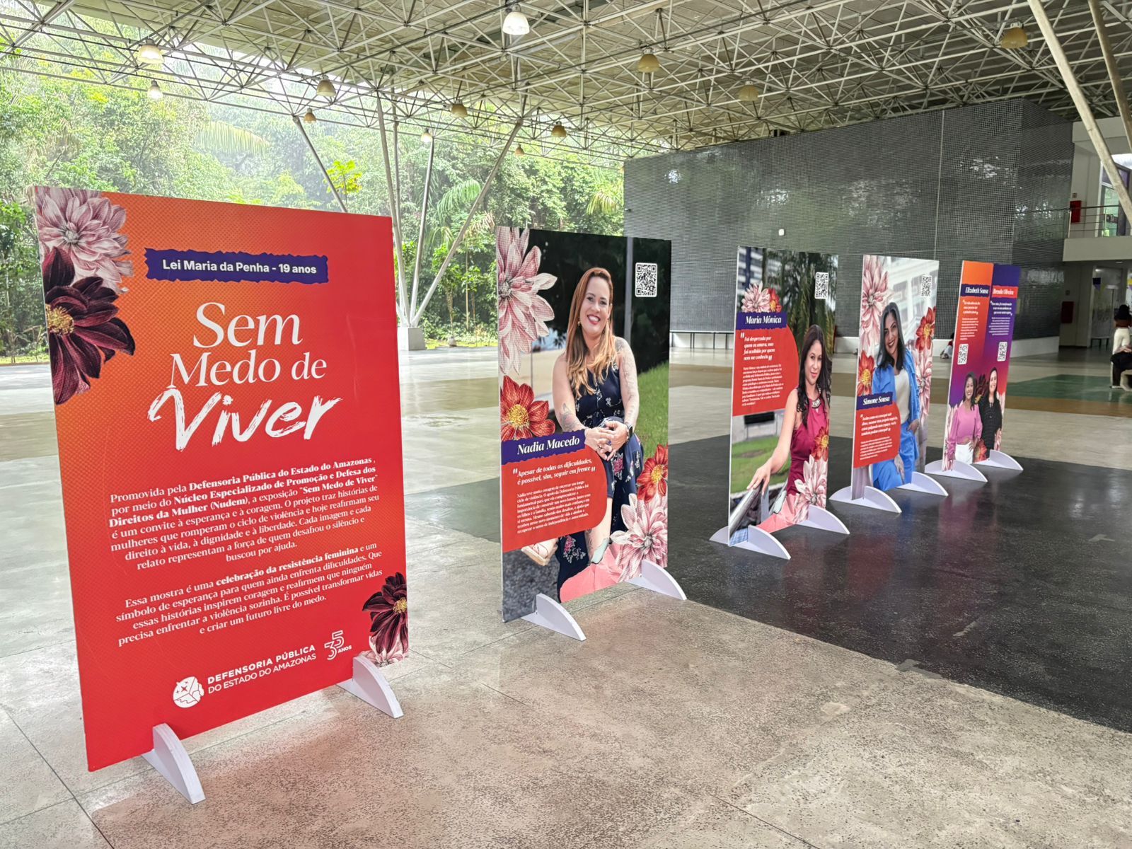 Ufam abre exposição com histórias de mulheres que romperam o ciclo de violência