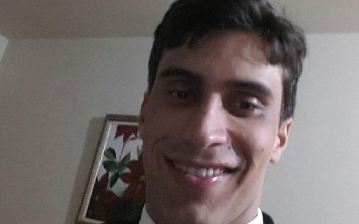 Médico é baleado dentro de carro no Vieiralves