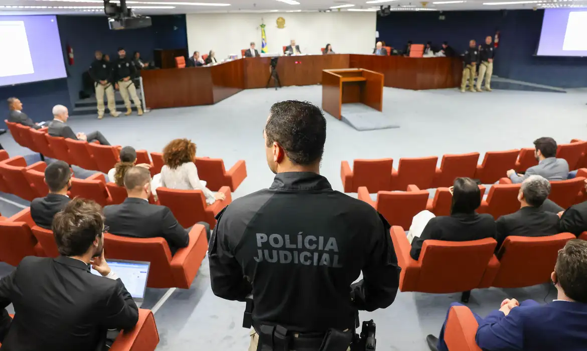STF define penas de "kids pretos" condenados pela trama golpista