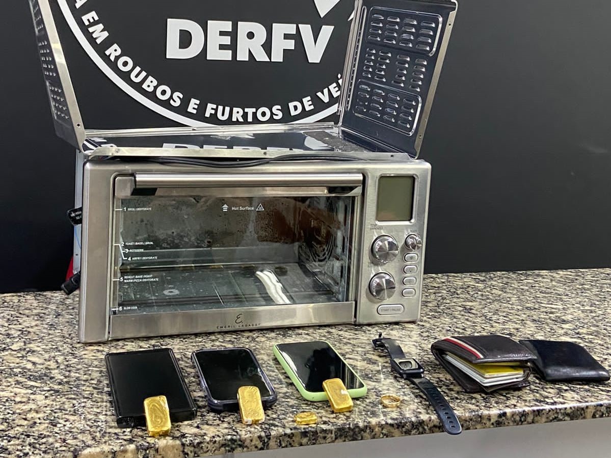 Dupla é presa com 650 gramas de ouro em Manaus