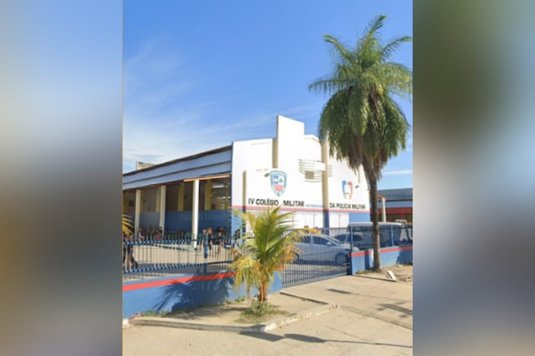 Alunos são flagrados com facas e até spray de pimenta em colégio da PM em Manaus