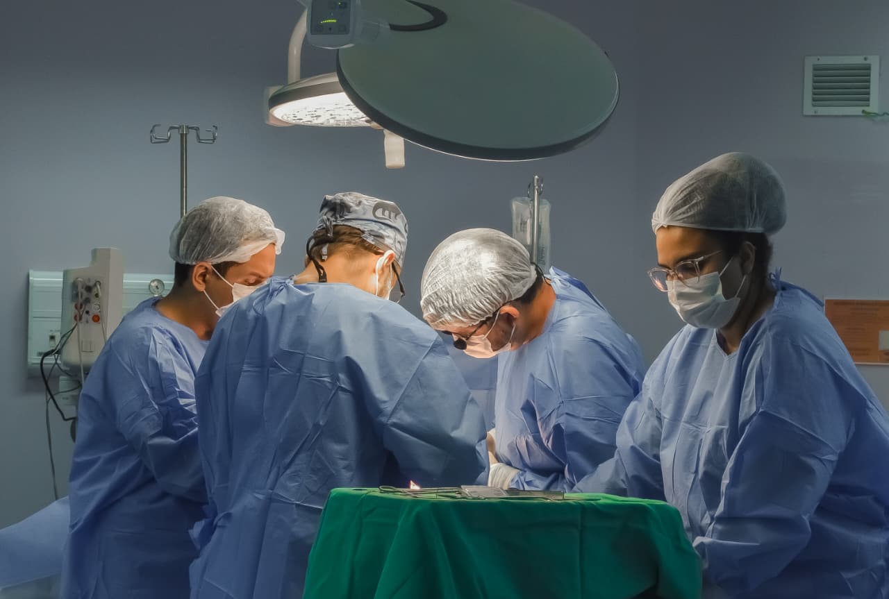 Hospital Delphina Aziz realiza seis transplantes na véspera de Ano Novo