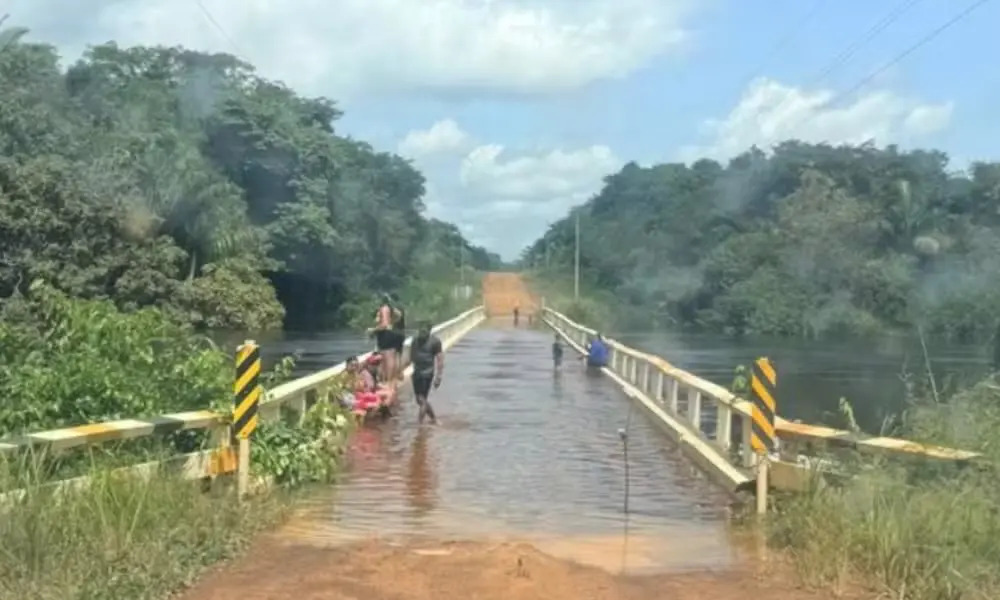 Roberto Cidade cobra ação emergencial na BR-230 para evitar isolamento de Lábrea