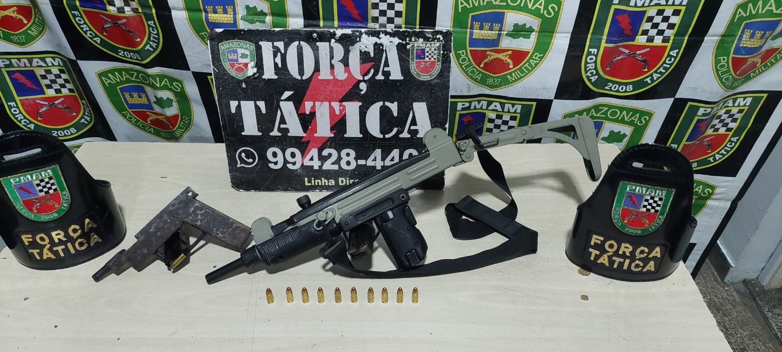PMAM apreende submetralhadora e pistola de fabricação caseira