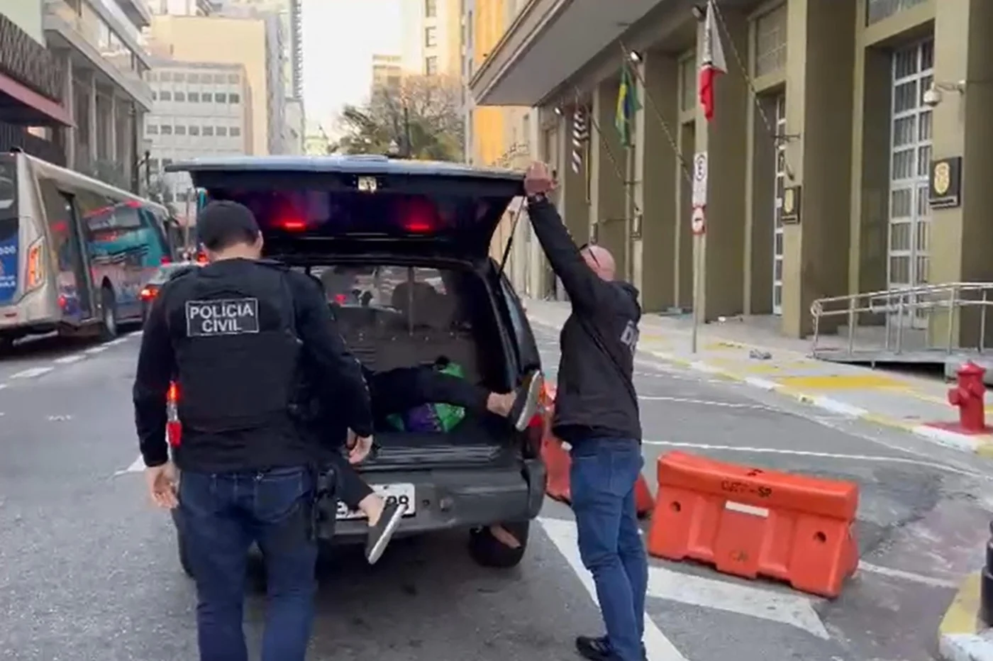 PF prende no RJ suspeito de golpe que fez idosa perder R$ 37 milhões