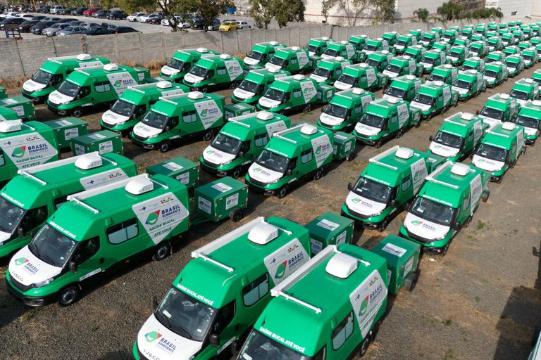 Amazonas recebe reforço na saúde bucal com 27 novas Unidades Odontológicas Móveis