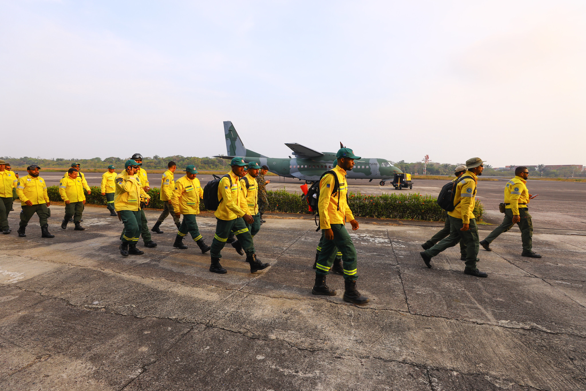 AM recebe mais 94 brigadistas do Ibama para apoiar no combate às queimadas