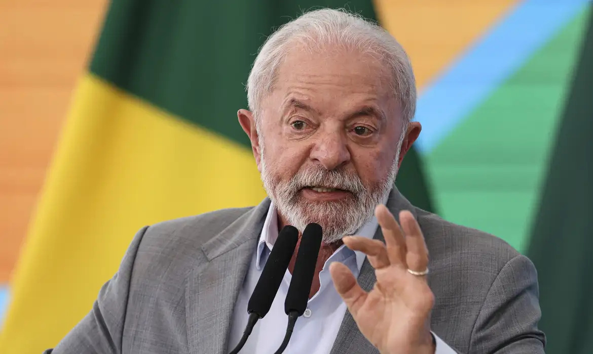 ‘Sempre estivemos abertos ao diálogo’, diz Lula após fala de Trump