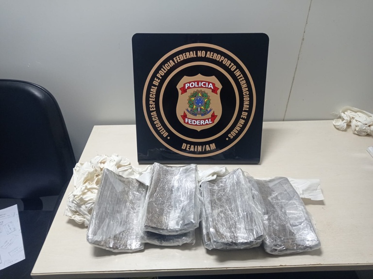 Passageira é presa com seis tabletes de drogas no aeroporto de Manaus