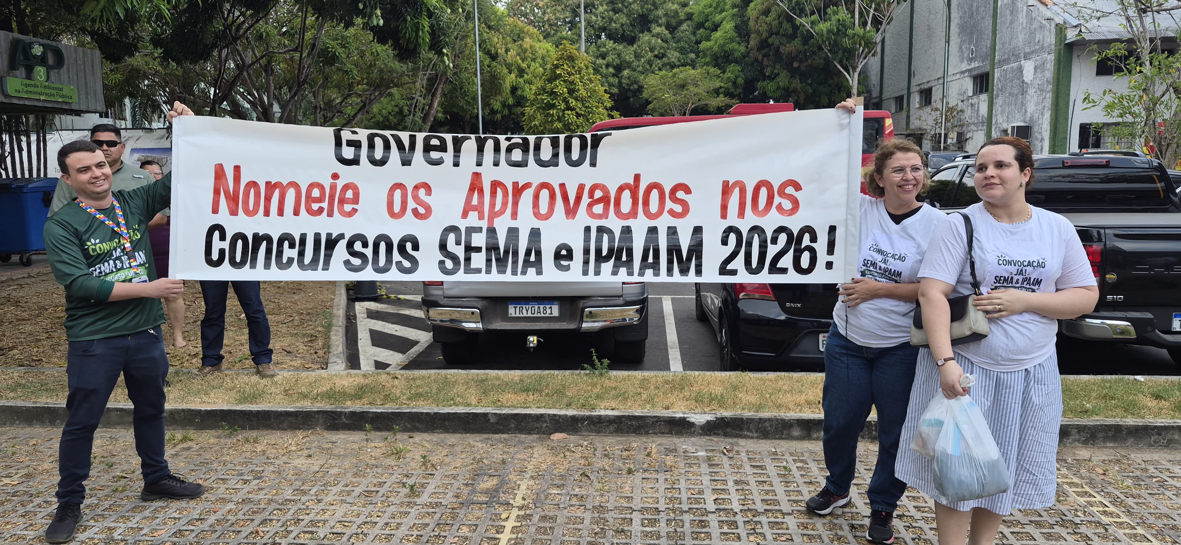 Aprovados em concursos da Sema e do Ipaam cobram nomeações em protesto