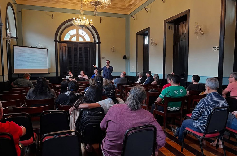 Músicos do Amazonas reagem com indignação ao projeto de lei de Débora Menezes, que tenta calar vozes artísticas