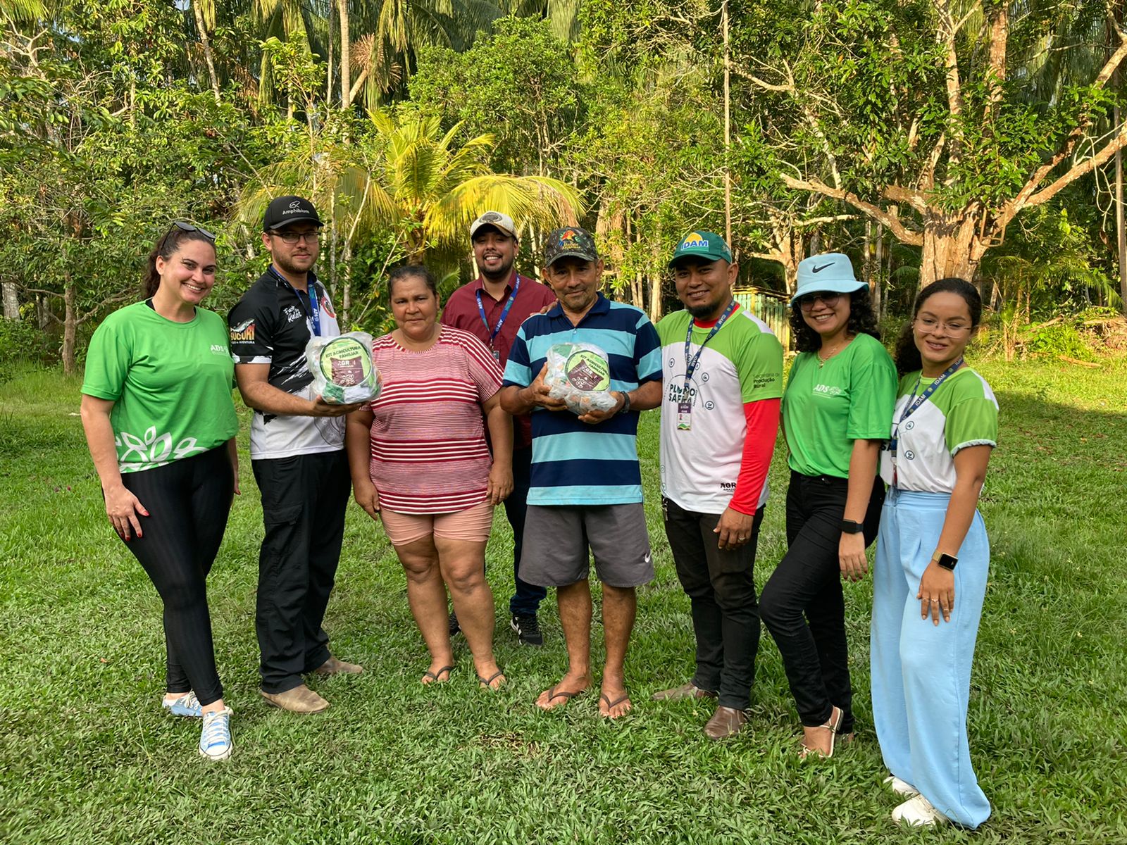 ADS e Idam entregam kits de sementes a agricultores familiares em Alvarães