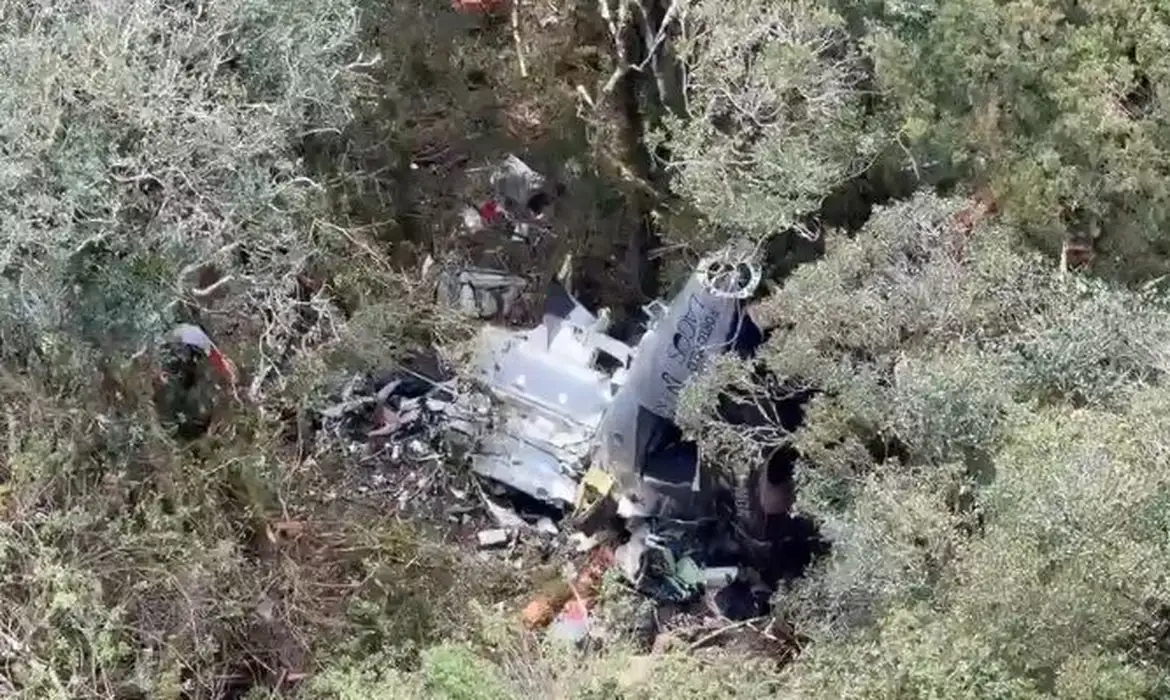 Cenipa abre investigação para apurar causas de queda de helicóptero do cantor Rick