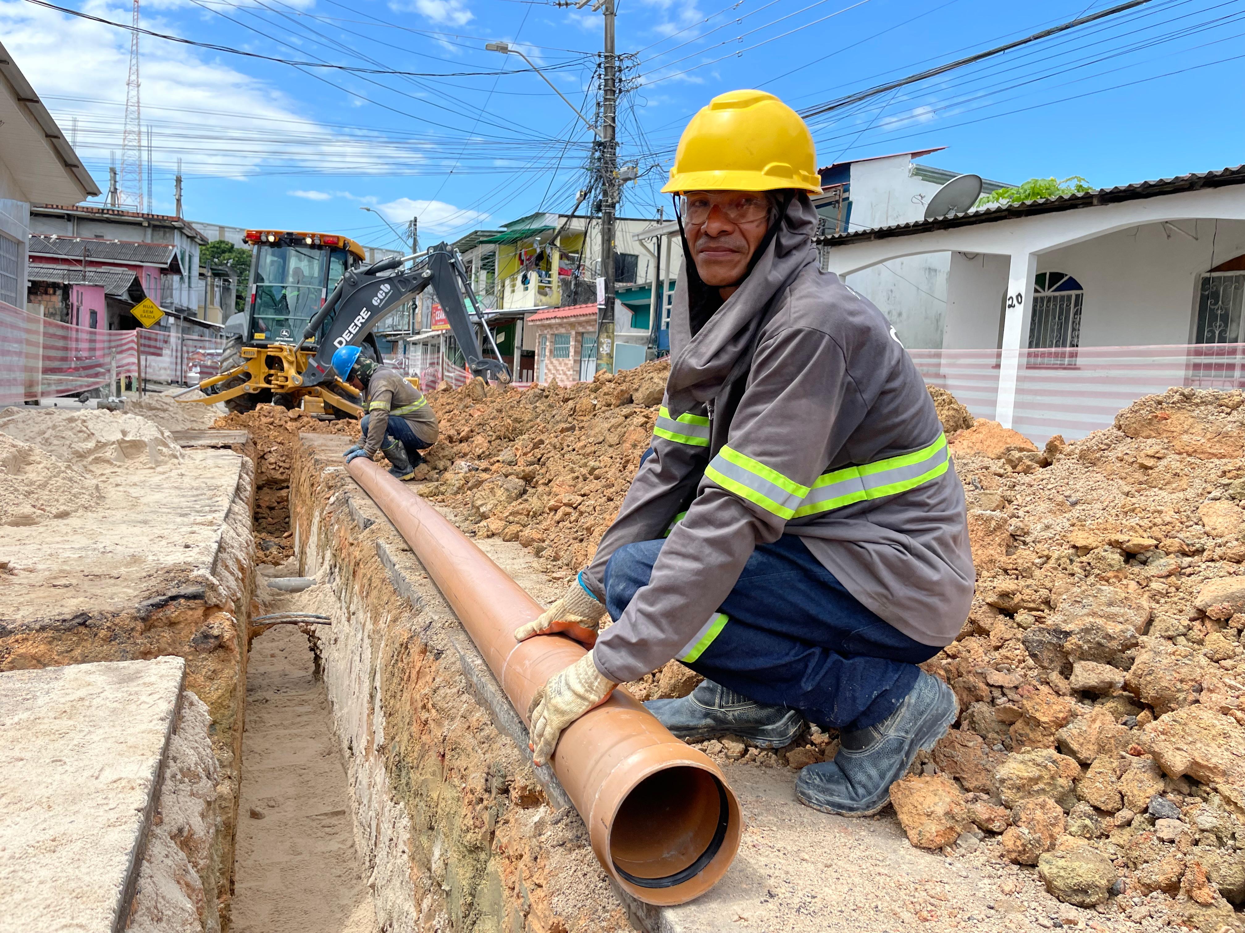Rede de esgoto começa a ser implantada no bairro Petrópolis