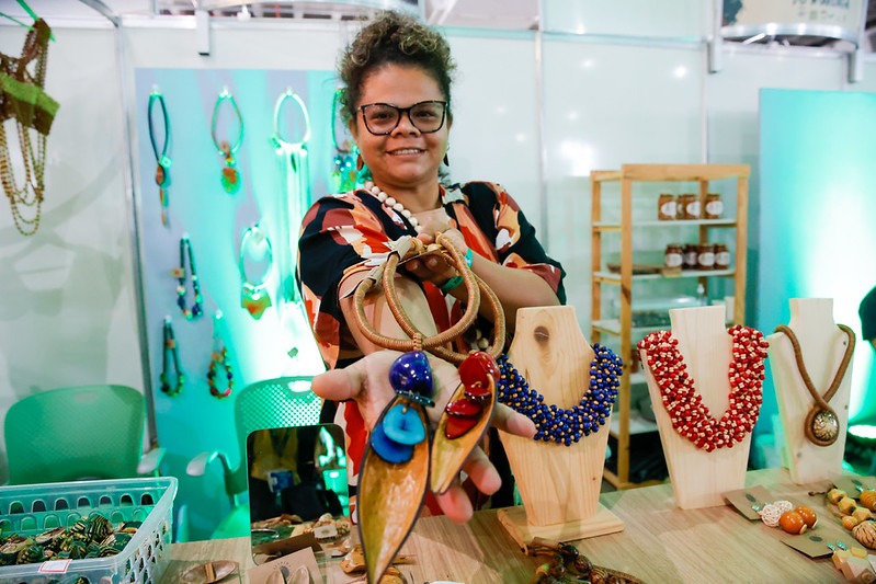 Feira fortalece empreendedorismo  comunitário e impulsiona vendas de produtos
