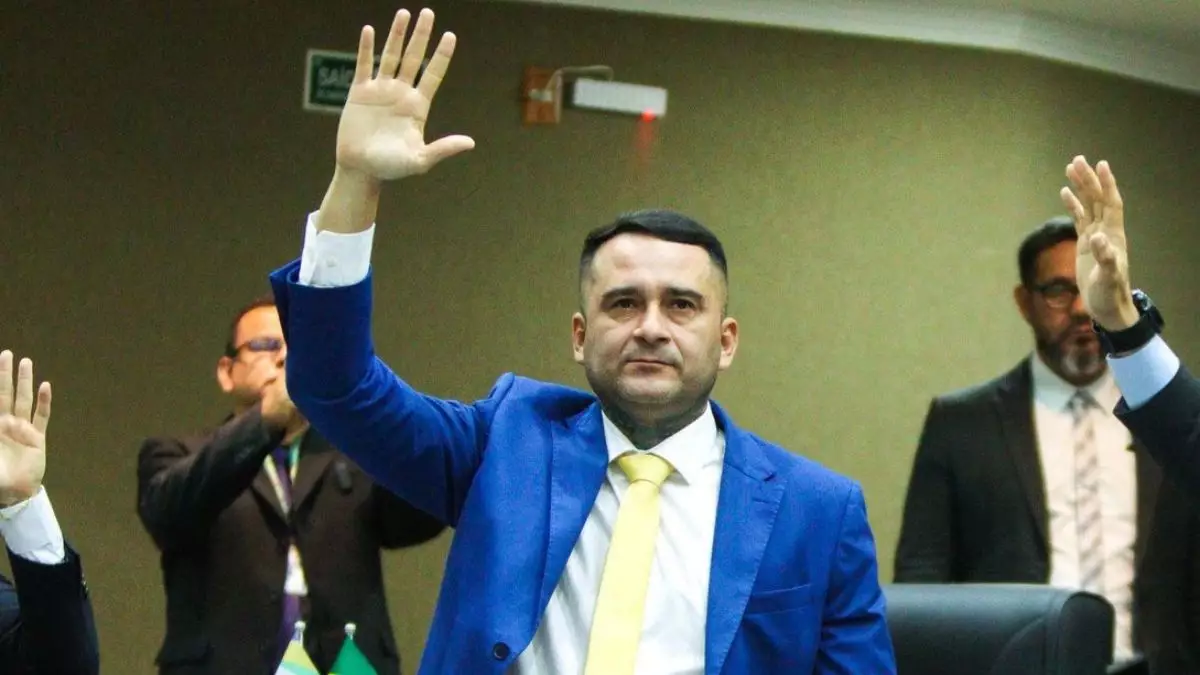 Salazar registrou R$ 117,7 mil em despesas com veículos, combustível e advocacia em quatro meses