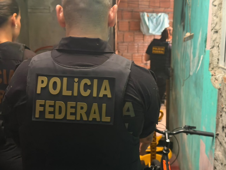 PF prende suspeito de crimes sexuais contra crianças e adolescentes em Manaus