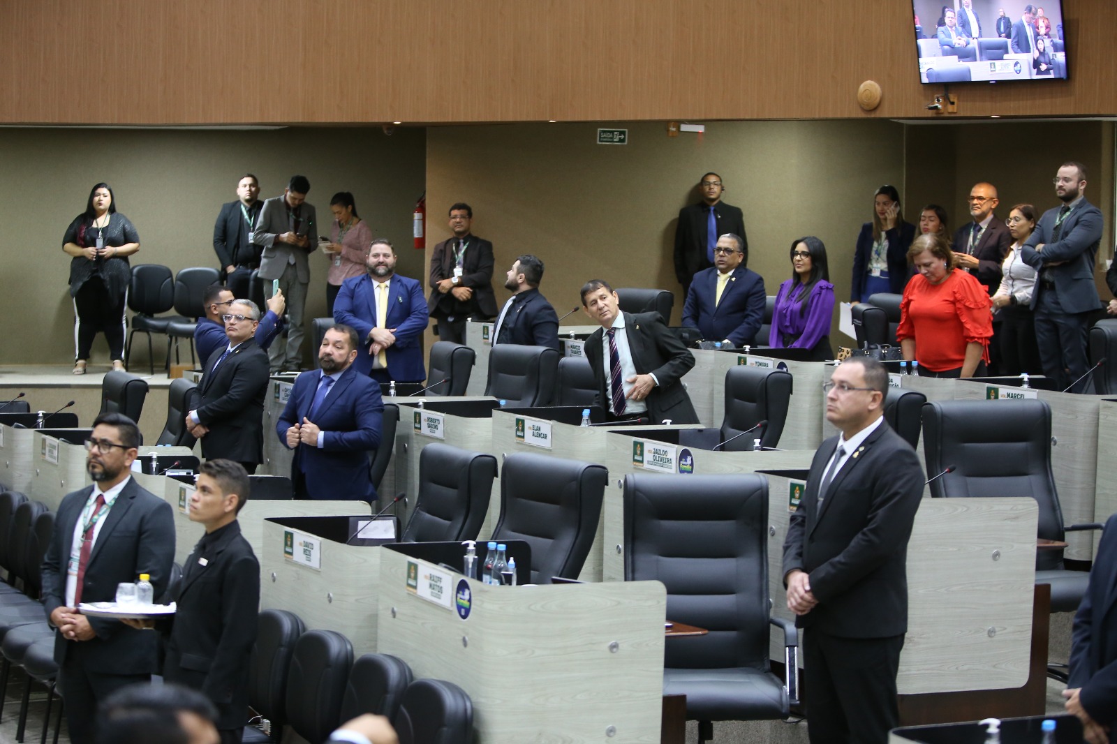 Treze Projetos de Lei foram deliberados pelos vereadores da CMM nesta segunda-feira