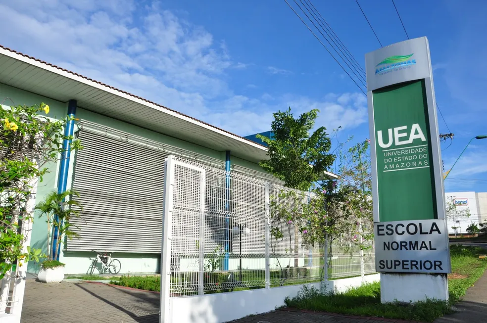 UEA abre 140 vagas remanescentes para o curso pré-vestibular