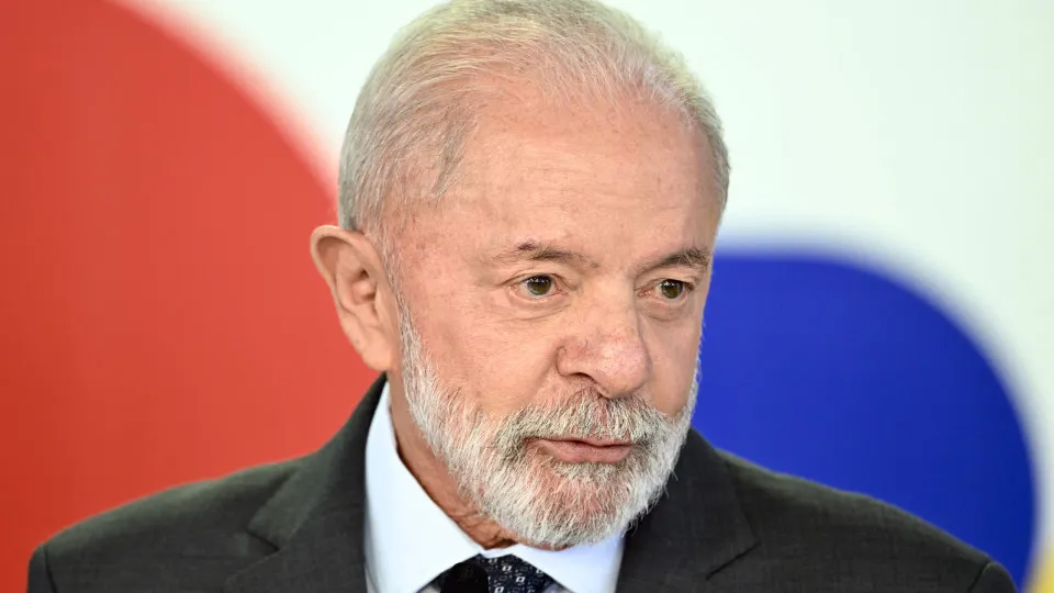 Lula lidera 1º turno, mas empata tecnicamente no 2º turno com Flávio, Zema e Caiado