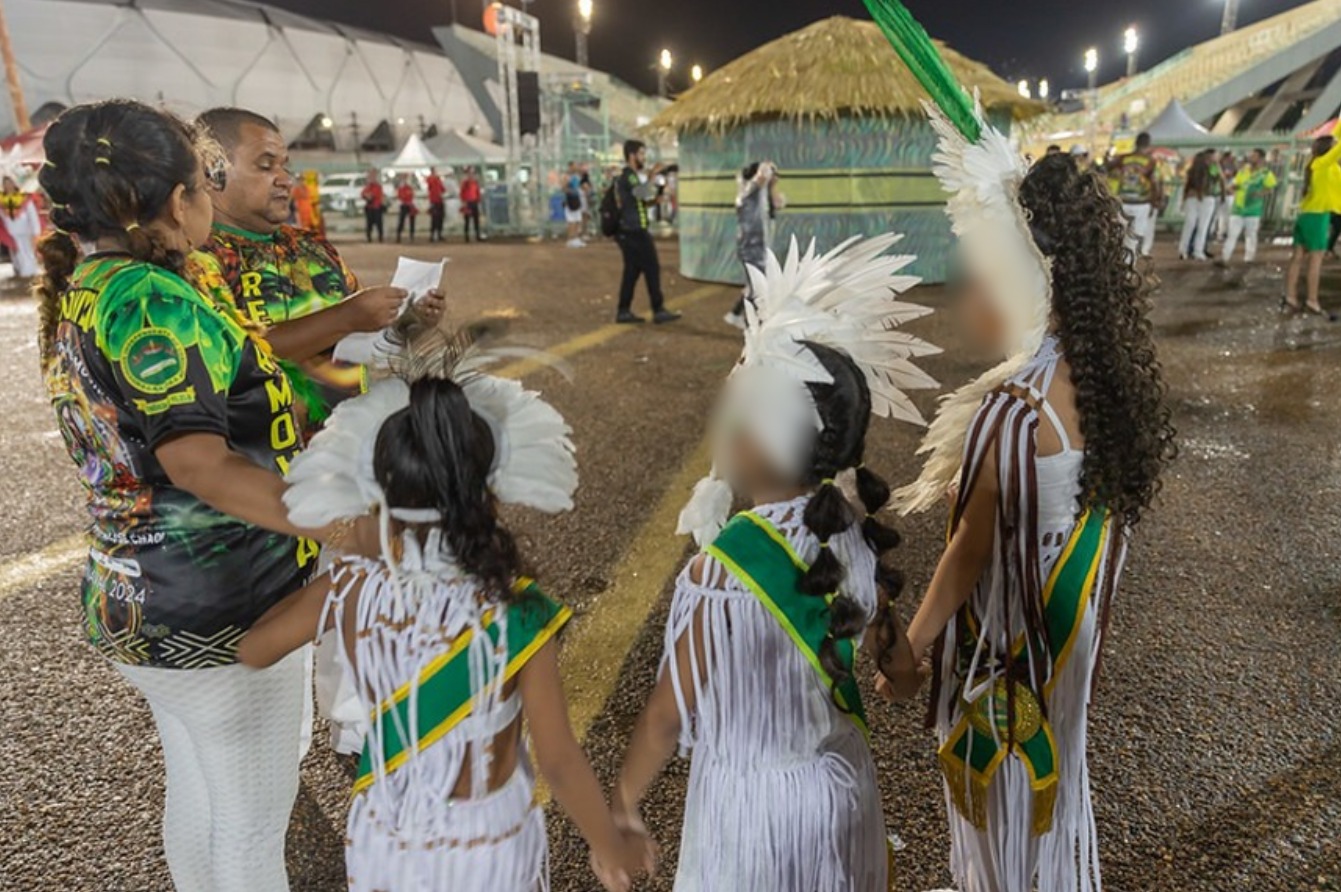 Escolas de samba devem pedir autorização para participação de crianças nos desfiles