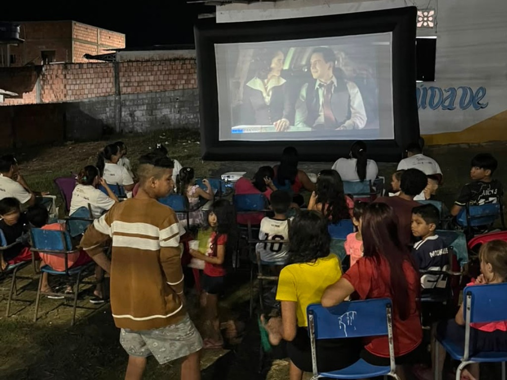 Projeto amplia o acesso ao cinema em comunidades amazônicas